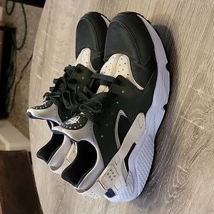 Nike Air Huarache